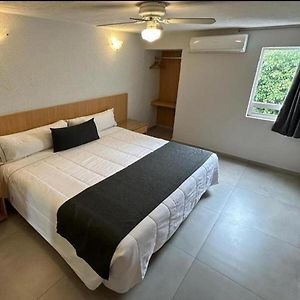 Hotel Emperador centro Guadalajara y Remodelado